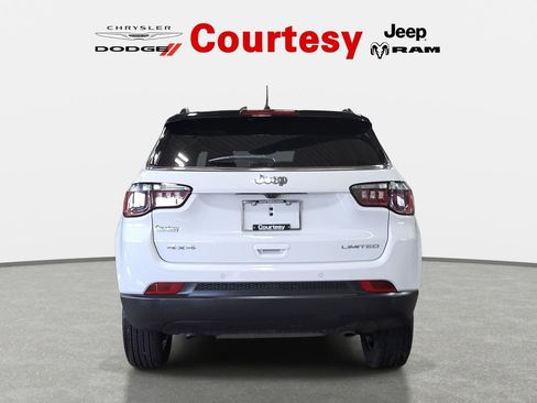 Certified 2025 Jeep Compass Limited image 6