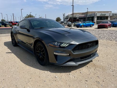 Used 2019 Ford Mustang Coupe w/ Equipment Group 101A RWD image 7