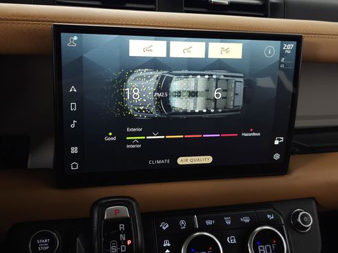 Used 2023 Land Rover Defender 130 First Edition image 25