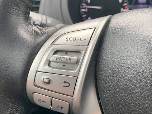 Used 2018 Nissan Altima 2.5 SV w/ 2.5 SV Technology Package image 10