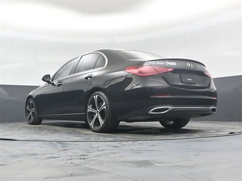 Used 2022 Mercedes-Benz C 300 Sedan image 46