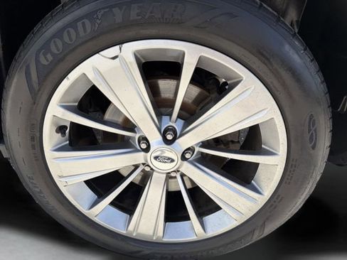 Used 2018 Ford Explorer Limited FWD image 36