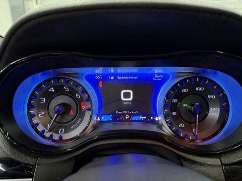 Used 2023 Chrysler 300 S image 14