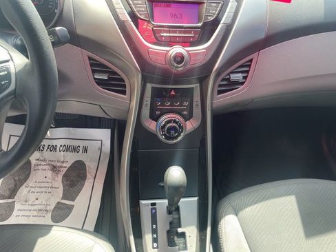 Used 2013 Hyundai Elantra GLS FWD image 36