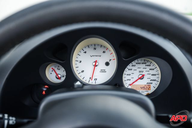 Used 2004 Dodge Viper SRT-10 RWD image 9