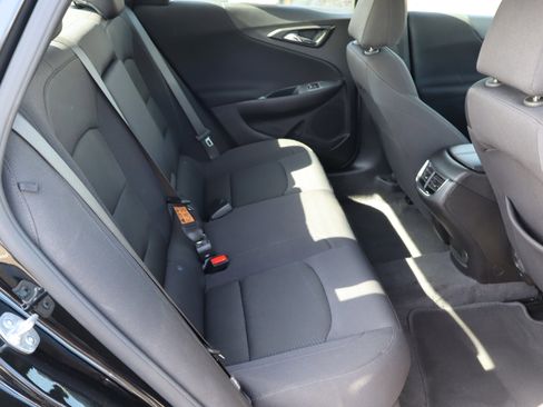 Used 2025 Chevrolet Malibu LT FWD image 34