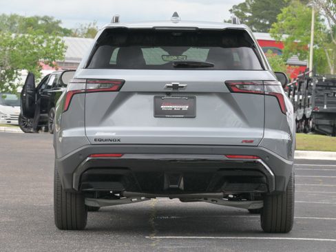 New 2026 Chevrolet Equinox RS w/ Convenience Package III FWD image 35
