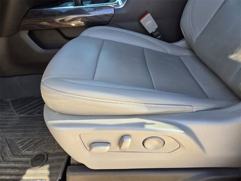 Used 2023 Chevrolet Silverado 1500 LTZ w/ Technology Package image 19