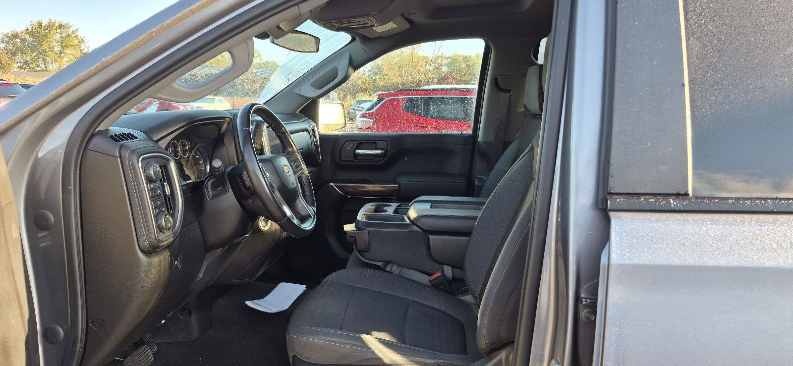 Used 2021 Chevrolet Silverado 1500 LT AWD/4WD image 7