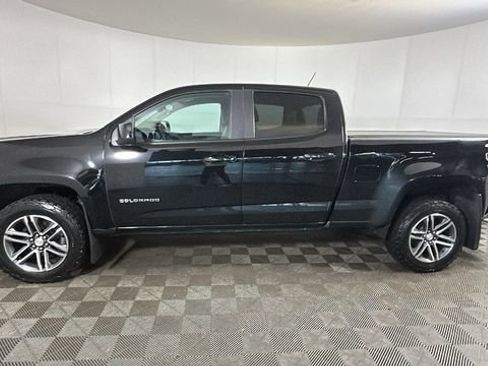 Used 2022 Chevrolet Colorado W/T w/ Custom Special Edition AWD/4WD image 6
