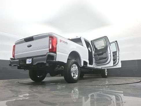 New 2026 Ford F350 XLT w/ FX4 Off-Road Package AWD/4WD image 43