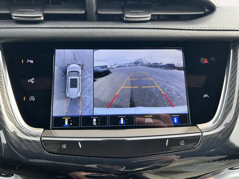 Used 2024 Cadillac XT6 Sport w/ Technology Package image 14