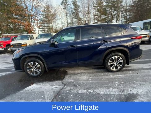 Used 2021 Toyota Highlander XLE image 8