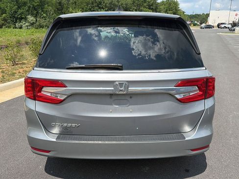 Used 2018 Honda Odyssey EX-L image 2