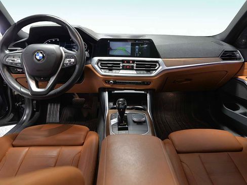 Used 2019 BMW 330i Sedan w/ Premium Package image 14