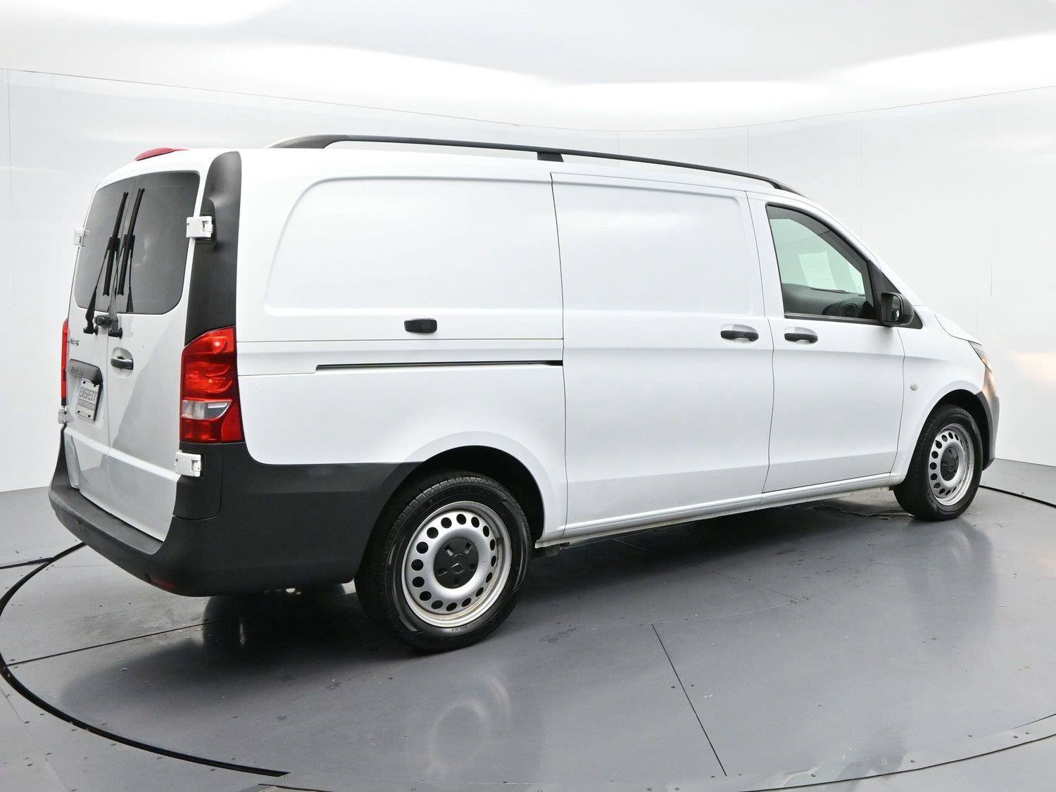 Used 2016 Mercedes-Benz Metris image 7