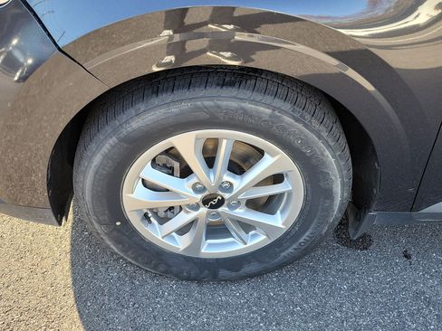 Used 2022 Kia Carnival LX image 38