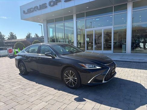 Certified 2025 Lexus ES 350 w/ Premium Package image 30