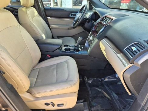 Used 2016 Ford Explorer Limited w/ Equipment Group 301A image 16