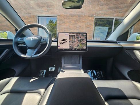 Used 2023 Tesla Model Y Performance AWD/4WD image 40