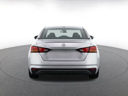 Used 2026 Nissan Altima 2.5 SV FWD image 8