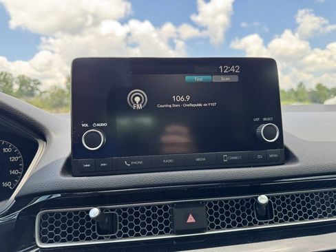 Used 2022 Honda Civic EX image 21
