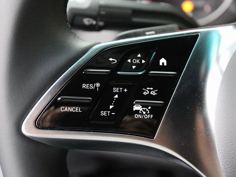 Used 2025 Mercedes-Benz Sprinter 2500 image 14