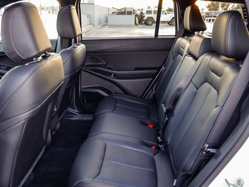 New 2026 Jeep Cherokee Limited image 23