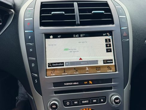 Used 2018 Lincoln MKZ Reserve w/ Climate Package FWD image 24