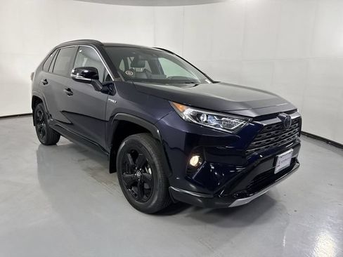 Used 2020 Toyota RAV4 XSE w/ XSE Grade Weather Package AWD/4WD image 3