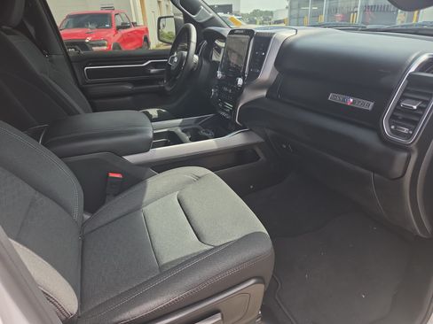 Used 2026 RAM 1500 Lone Star AWD/4WD image 9