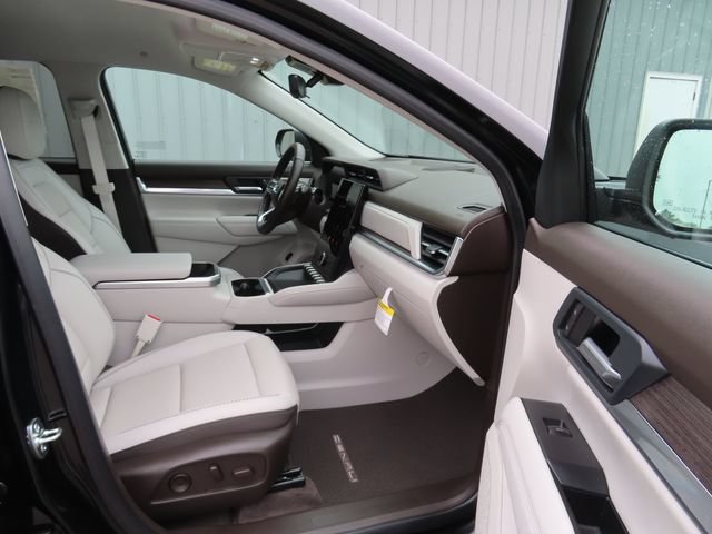 New 2026 GMC Terrain Denali w/ LPO, Black Badging Package AWD/4WD image 23