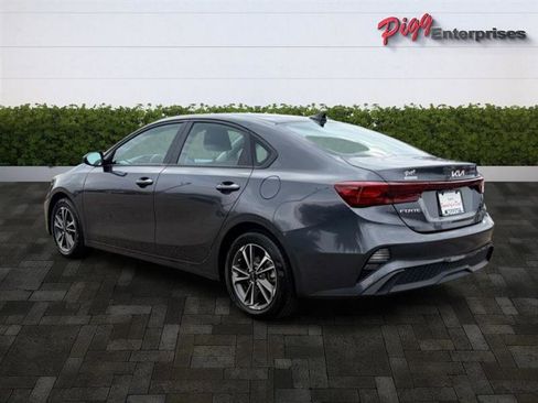 Used 2024 Kia Forte LXS image 2