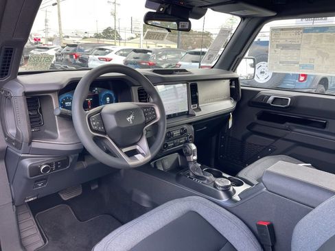 New 2025 Ford Bronco 2-Door AWD/4WD image 6