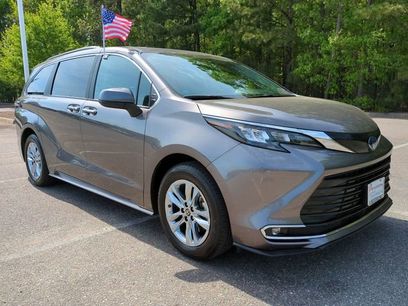 Used 2024 Toyota Sienna XLE w/ XLE Plus Package