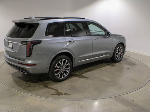 Used 2024 Cadillac XT6 Sport image 5