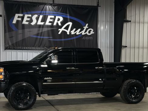 Used 2018 Chevrolet Silverado 3500 High Country image 12