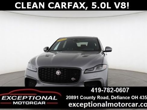 Used 2022 Jaguar F-PACE SVR image 32