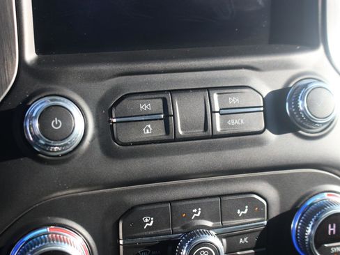 Used 2023 GMC Sierra 2500 Denali w/ Denali Ultimate Package image 24