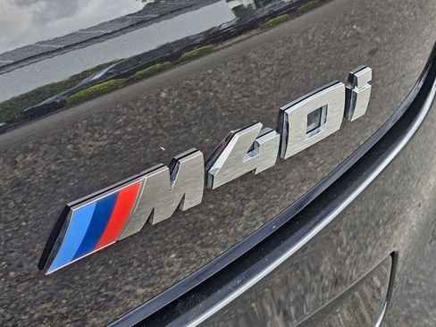 Used 2025 BMW X4 M40i w/ Premium Package image 17