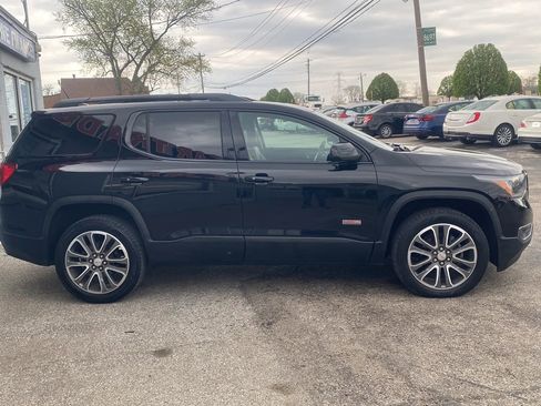Used 2017 GMC Acadia SLT AWD/4WD image 4