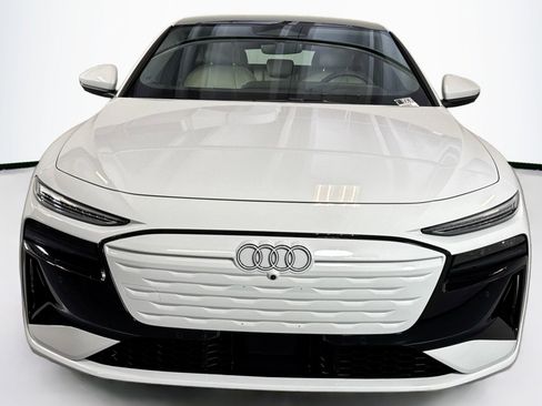 Used 2025 Audi A6 e-tron Premium Plus w/ Premium Plus RWD image 2