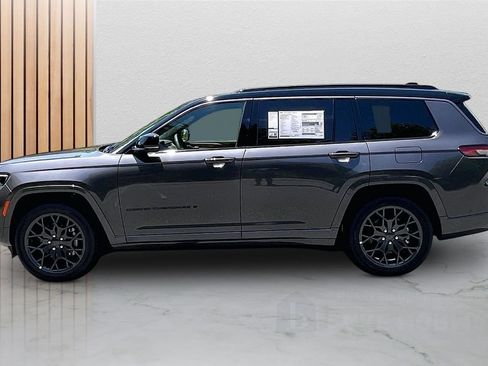 New 2026 Jeep Grand Cherokee L Summit w/ Obsidian Package AWD/4WD image 6