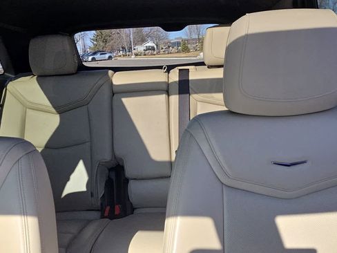 Used 2019 Cadillac XT5 Premium Luxury w/ Driver Assist Package image 8