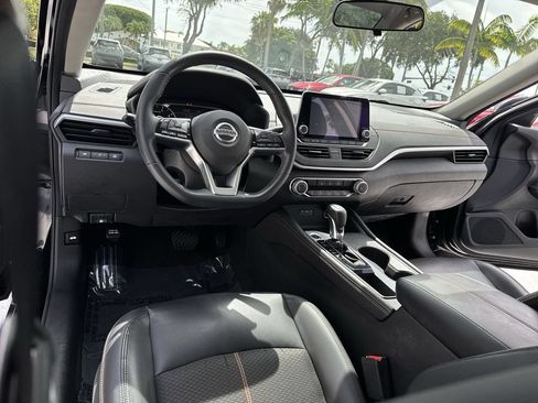 Used 2020 Nissan Altima 2.5 SR FWD image 35