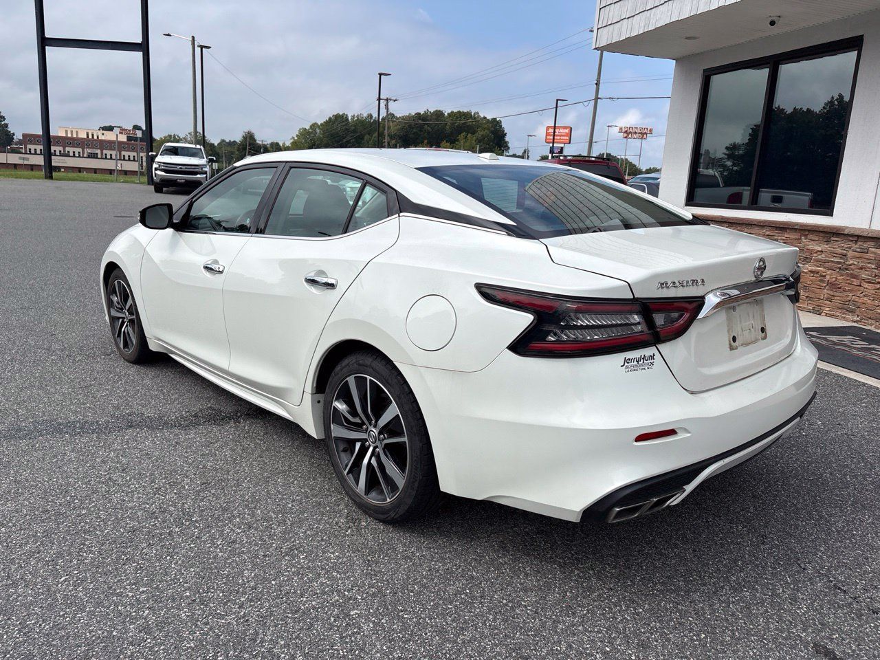 Used 2019 Nissan Maxima 3.5 SV w/ Floor Mat Group FWD image 6