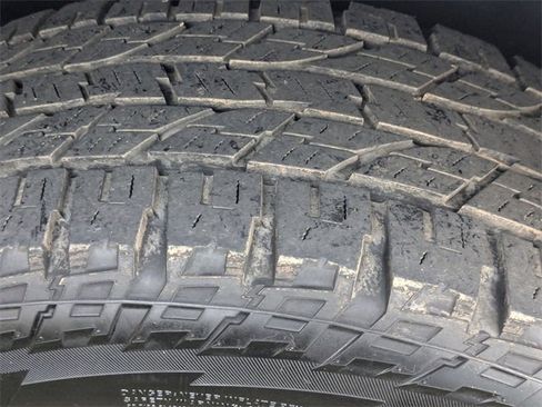 Certified 2021 RAM 1500 Limited w/ Body Color Bumper Group image 9