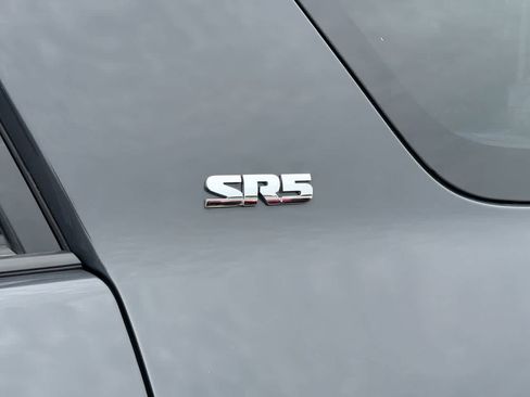 Used 2024 Toyota 4Runner SR5 Premium w/ Moonroof Package AWD/4WD image 18