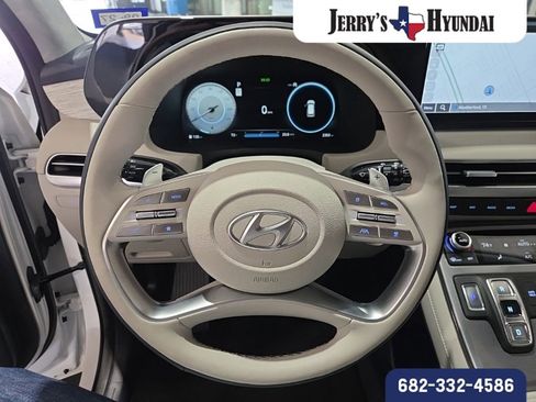 Used 2025 Hyundai Palisade Calligraphy image 14