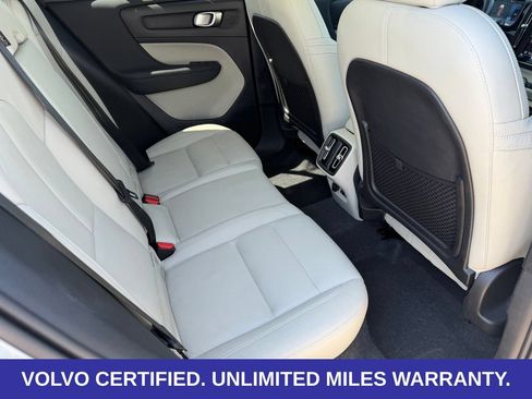 Certified 2026 Volvo XC40 B5 Plus AWD/4WD image 32